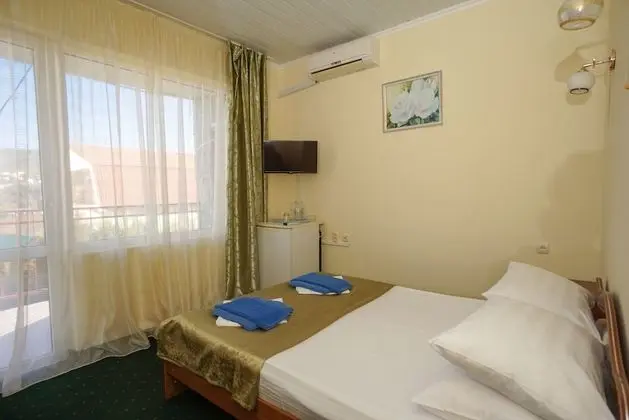 Standard Tek Büyük veya İki Ayrı Yataklı Oda, Balkon (Cottage #1-2)