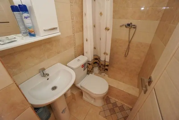 Standard Tek Büyük veya İki Ayrı Yataklı Oda, Balkon (Cottage #1-2)
