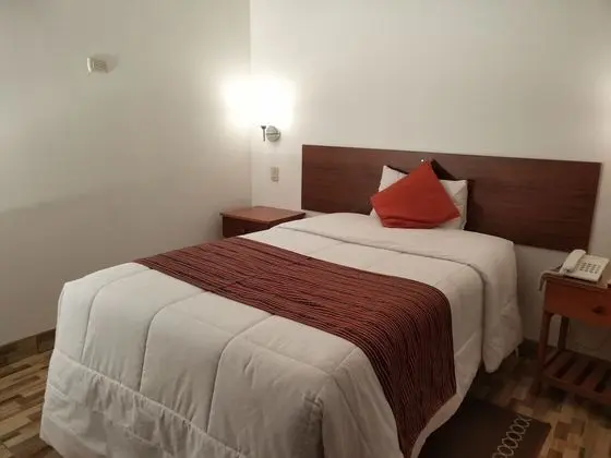Tek Kişilik Oda, 1 Çift Kişilik Yatak