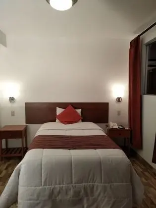 Tek Kişilik Oda, 1 Çift Kişilik Yatak