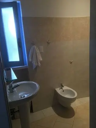 Junior Süit, Teras