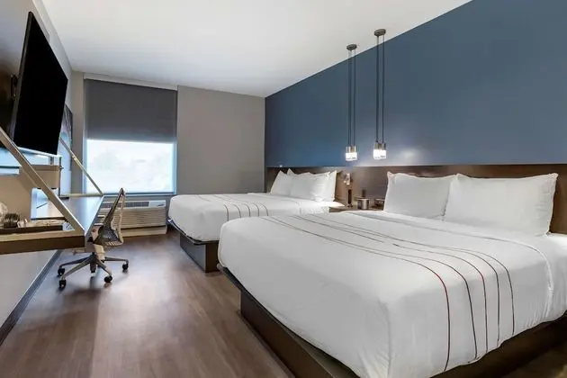 Standard Oda, 1 En Büyük (King) Boy Yatak, Engellilere Uygun, Sigara İçilmez (Walk-in Shower)