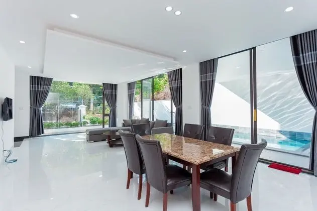 Premier Villa