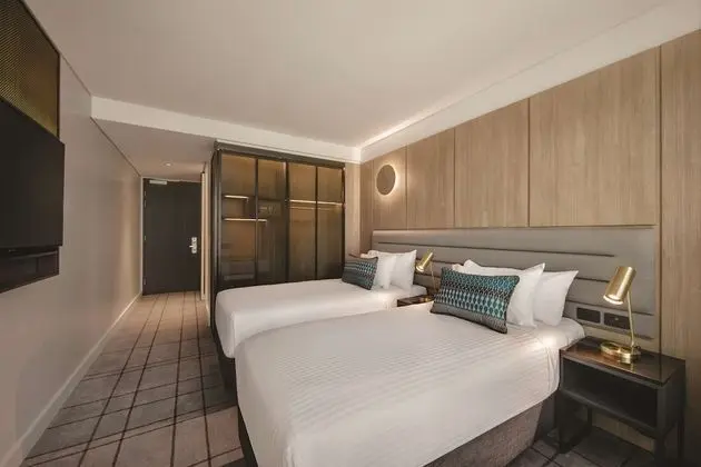 Tek Büyük veya İki Ayrı Yataklı Oda, Balkon