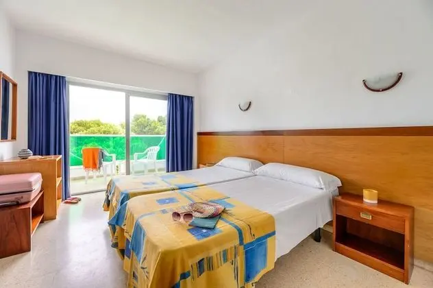 Tek Büyük Yataklı Oda (3 Adults)