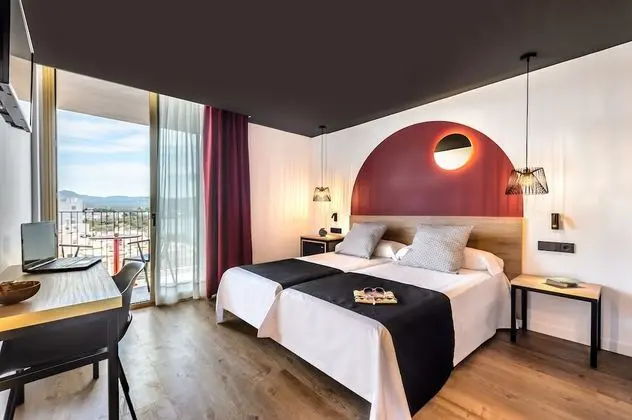 İki Ayrı Yataklı Oda (3 adults)