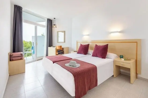 Tek Büyük Yataklı Oda (3 adults)