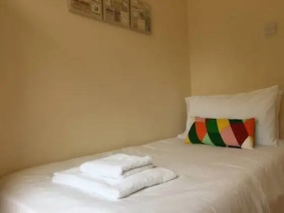 Tek Kişilik Oda, Ortak Banyo