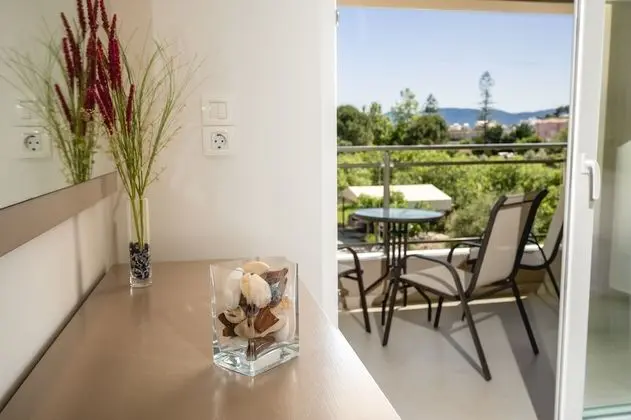 Apart Daire, Balkon