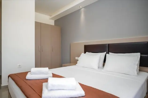 Apart Daire, Havuz Manzaralı