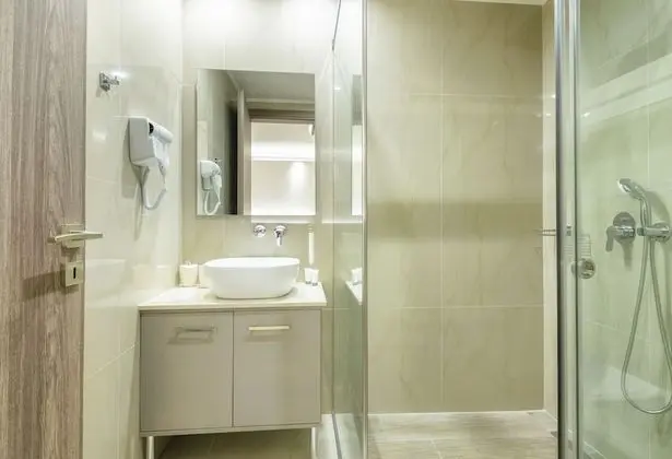 Apart Daire, Havuz Manzaralı