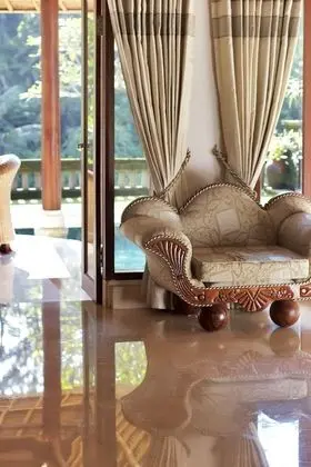 Executive Villa (Garden Pool)