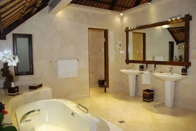 Executive Villa (Garden Pool)