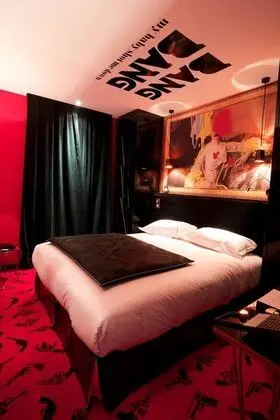 Classic Tek Büyük veya İki Ayrı Yataklı Oda