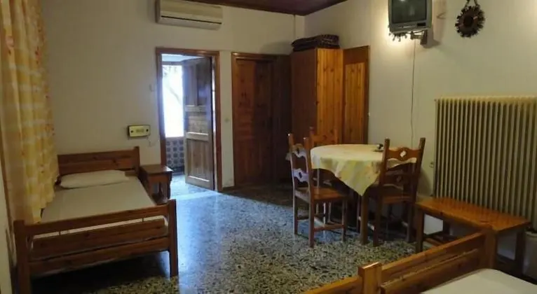 Stüdyo, Teras (for 3)