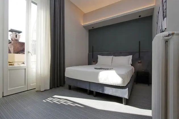 Classic Tek Büyük Yataklı Oda