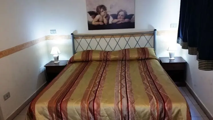 Apart Daire, 1 Büyük (Queen) Boy Yatak ve Çekyat, Teras