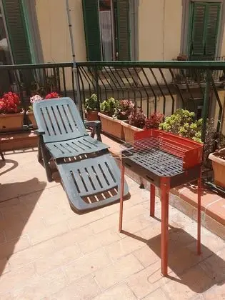 Apart Daire, 1 Büyük (Queen) Boy Yatak ve Çekyat, Teras