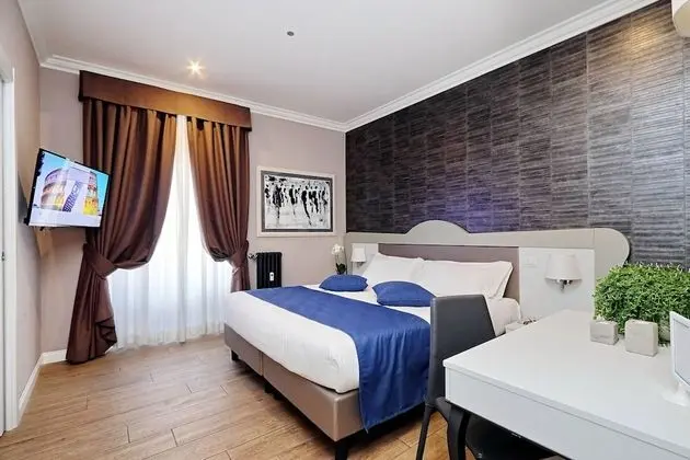 Deluxe Tek Büyük Yataklı Oda