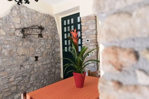 Apart Daire, Özel Banyo, Avlu Manzaralı