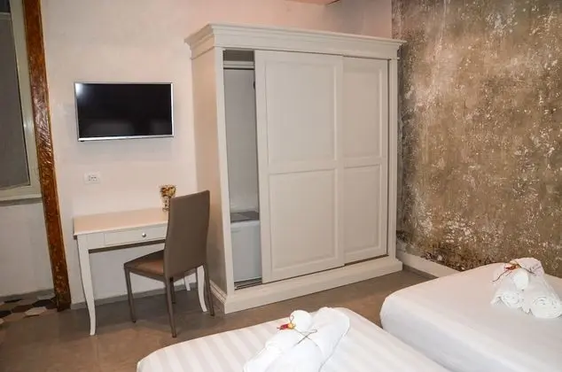Comfort İki Ayrı Yataklı Oda, Özel Banyo, Avlu Manzaralı