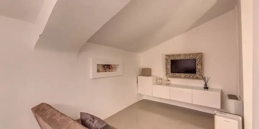 Apart Daire, 2 Yatak Odası, Sigara İçilmez