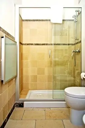 Family Tek Büyük Yataklı Oda, 2 Yatak Odası, Bağlantılı Odalar