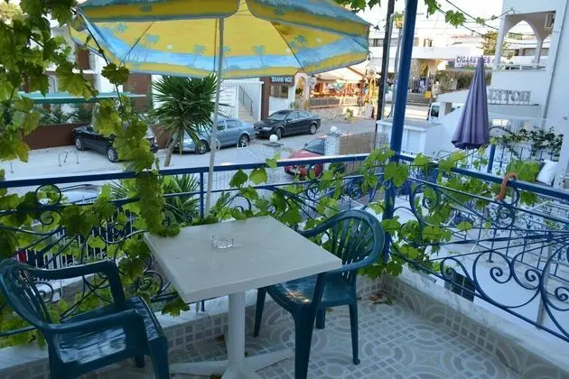 Deluxe Üç Kişilik Oda