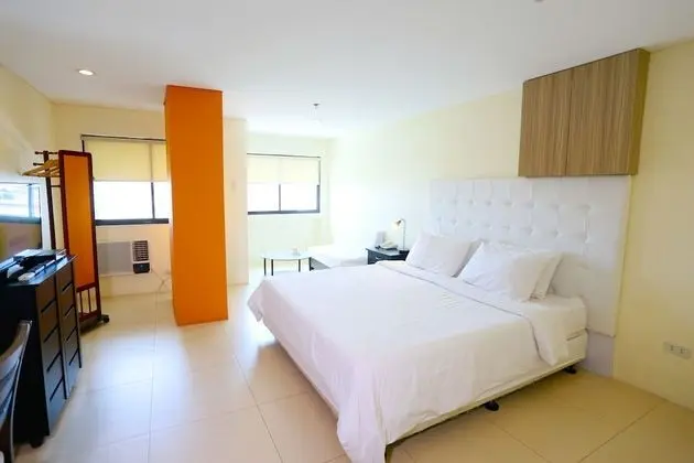 Studio Deluxe Room