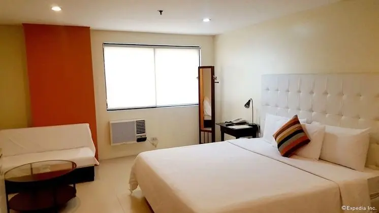 Studio Deluxe Room