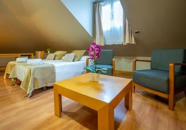 City Üç Kişilik Oda