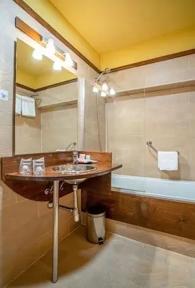 City Üç Kişilik Oda