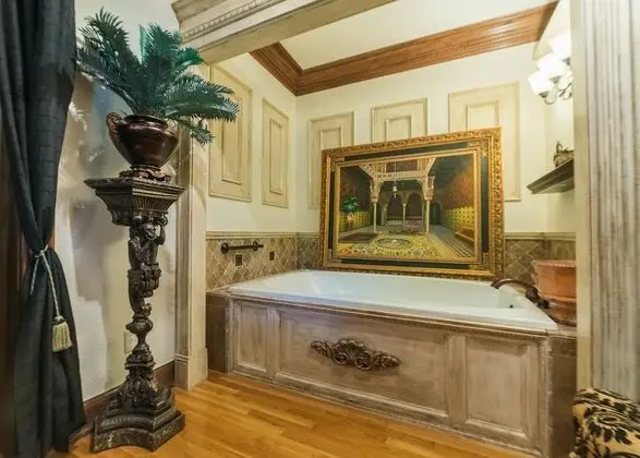 The Royal Suite