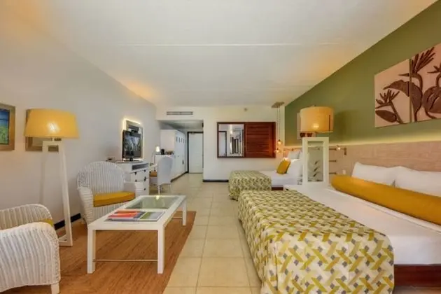 Deluxe Room-Ground Floor (2 adults & 1 child)