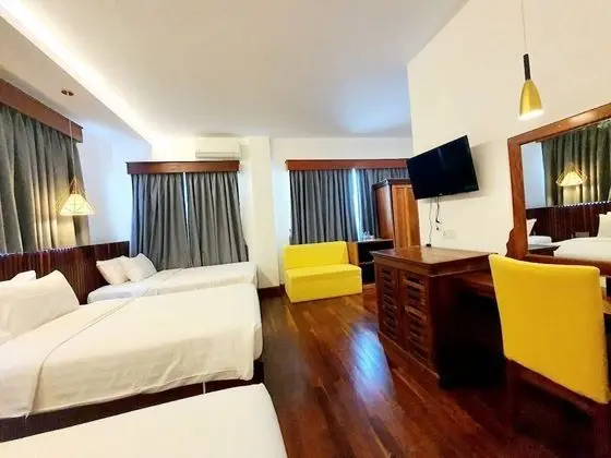 Deluxe Üç Kişilik Oda