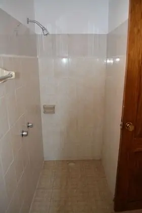 Tek Büyük Yataklı Oda, 2 Çift Kişilik Yatak