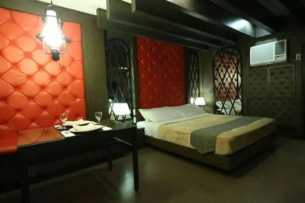 Deluxe Tek Büyük veya İki Ayrı Yataklı Oda