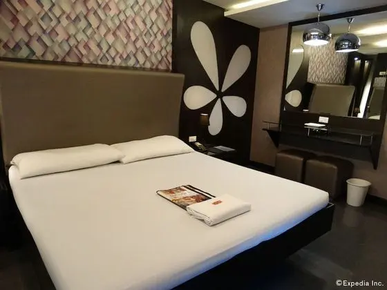 Deluxe Oda, 1 Büyük (Queen) Boy Yatak