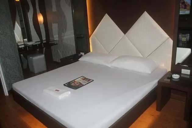 Deluxe Oda, 1 Büyük (Queen) Boy Yatak