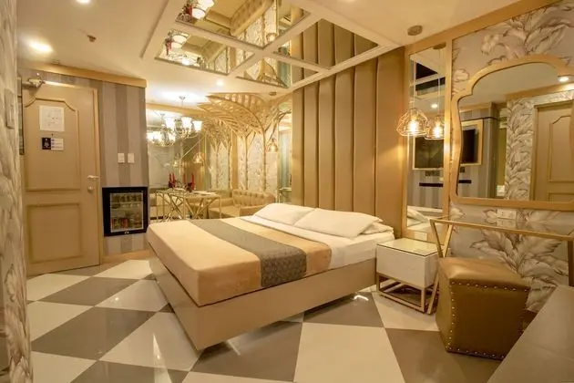 Mini Suite