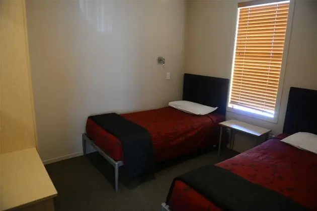 Apart Daire, 2 Yatak Odası (1 Queen and 2 Single beds)