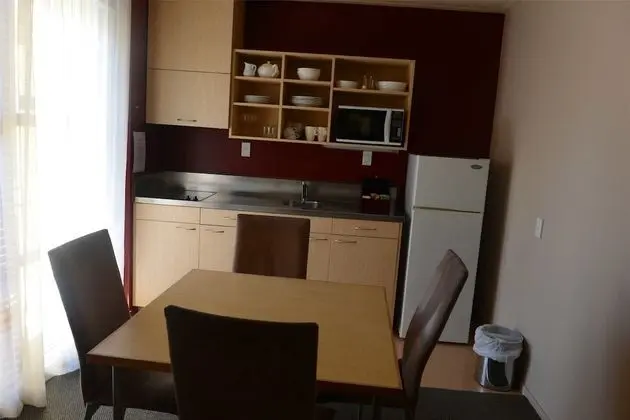 Apart Daire, 2 Yatak Odası (1 Queen and 2 Single beds)