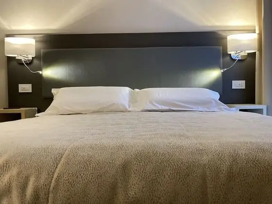 Economy Büyük Yataklı Tek Kişilik Oda