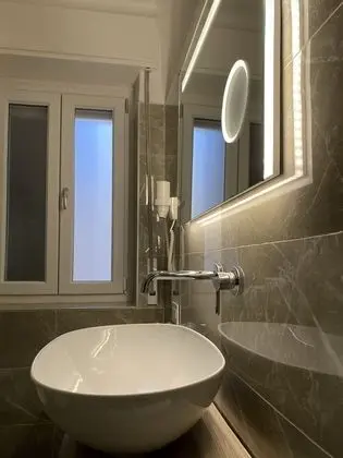 Economy Büyük Yataklı Tek Kişilik Oda