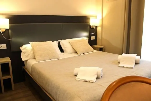 Economy Tek Büyük Yataklı Oda