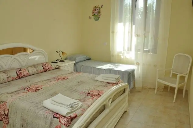 Basic Üç Kişilik Oda