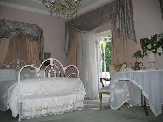 Süit (Victorian Bridal)