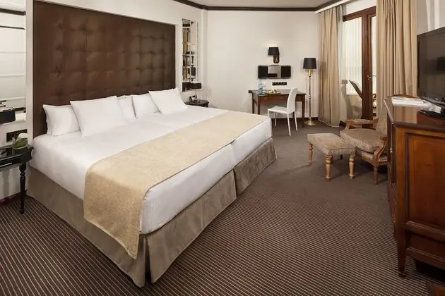 Deluxe Oda, Kısmi Deniz Manzaralı