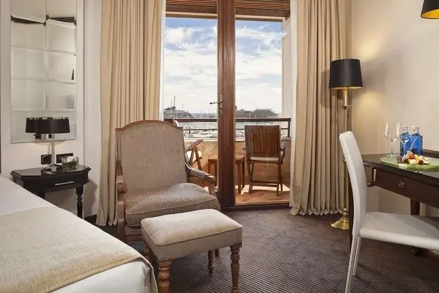 Deluxe Oda, Kısmi Deniz Manzaralı