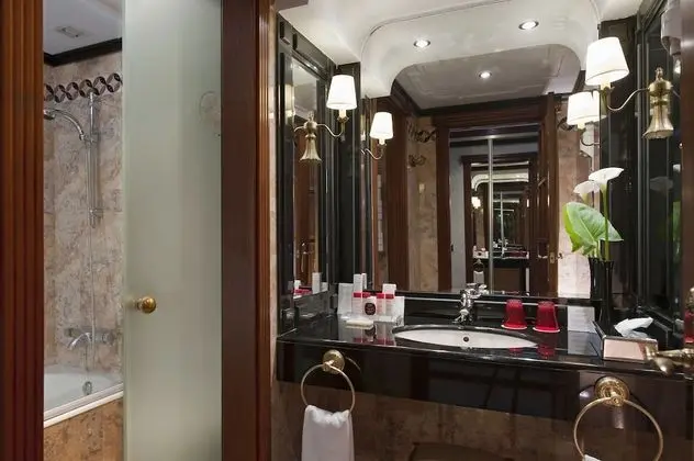 Deluxe Oda, Kısmi Deniz Manzaralı